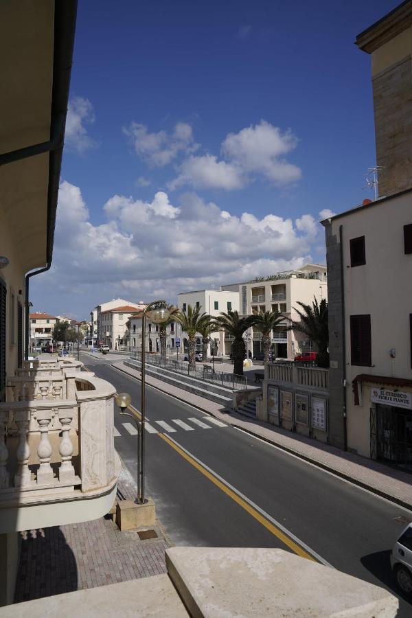 Il Faro Appartamenti San Vincenzo Dış mekan fotoğraf